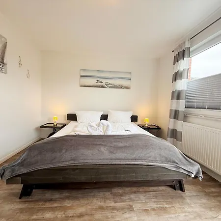 Mien Hus, 2 Apartment
