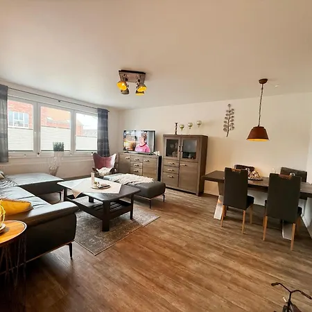 Mien Hus, 2 Apartment
